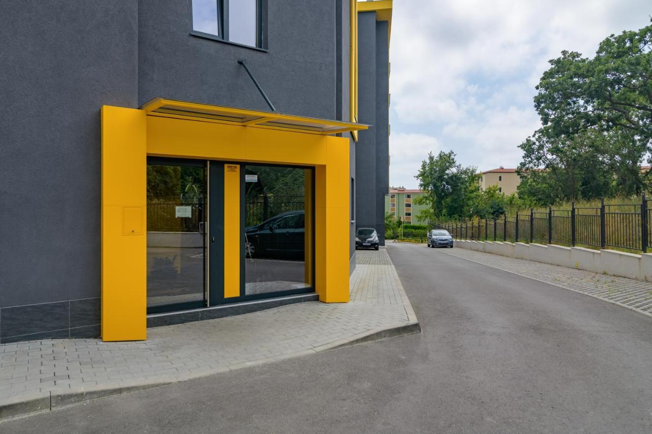 Apartment A'More Saints Constantine and Helena Екстер'єр фото